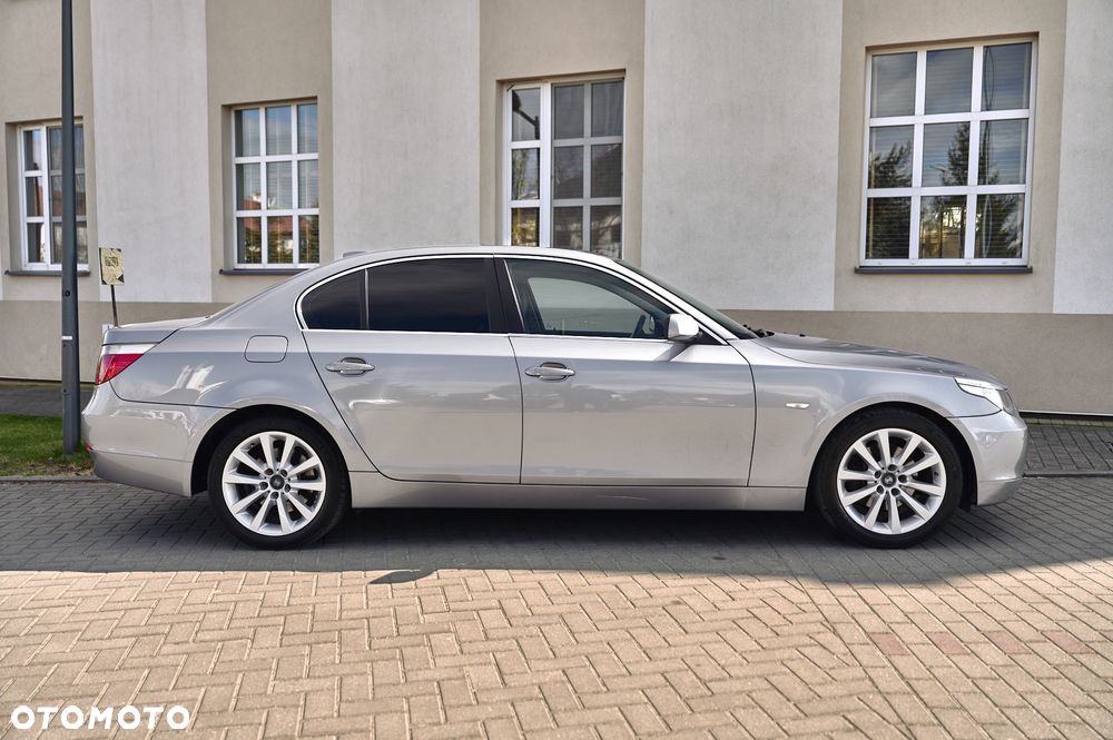 BMW Seria 5 525i - 14