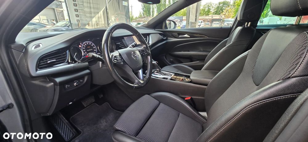 Opel Insignia 1.5 Business Elegance - 32