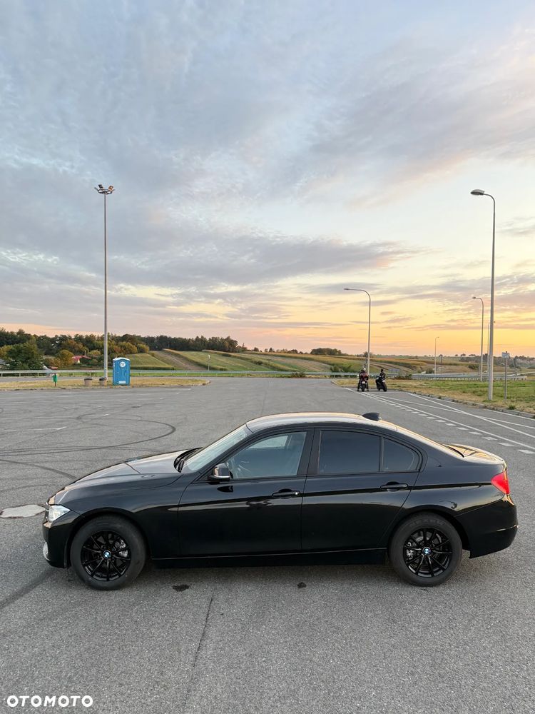BMW Seria 3 320d - 3