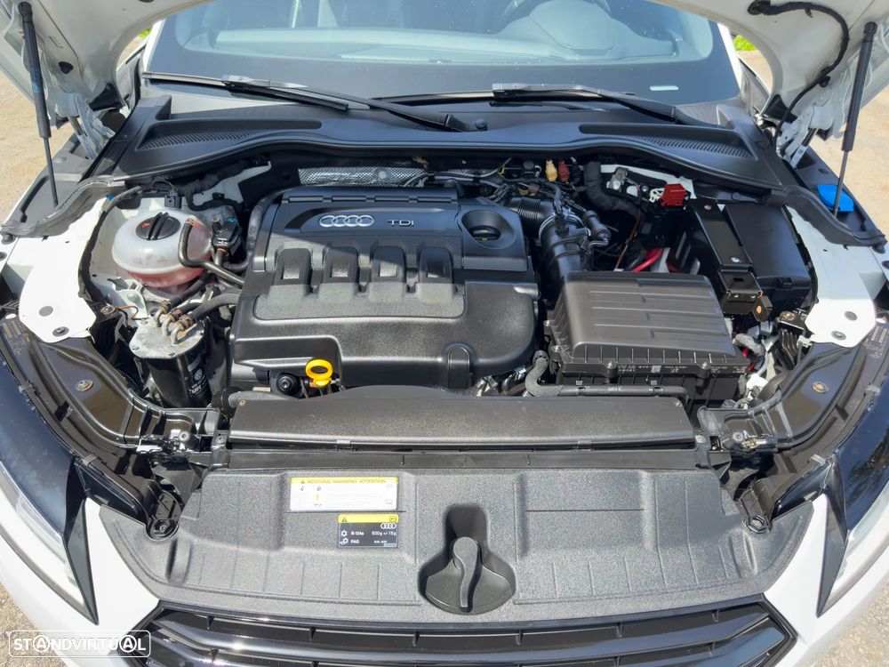 Audi TT Coupé 2.0 TDI S-line - 9
