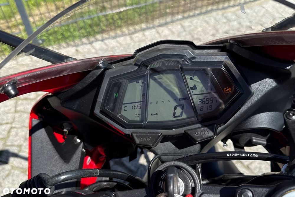 Yamaha YZF - 15