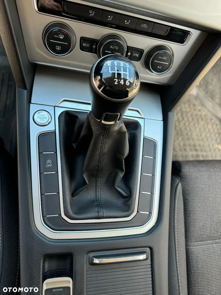 Volkswagen Passat 2.0 TDI BMT Trendline - 20