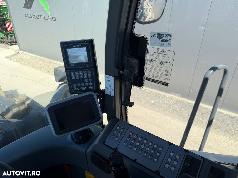 Liebherr L586 Incarcator Frontal - 3