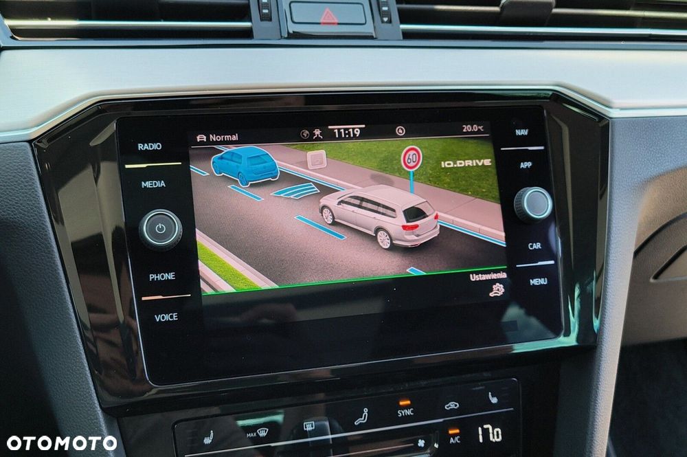Volkswagen Passat - 22