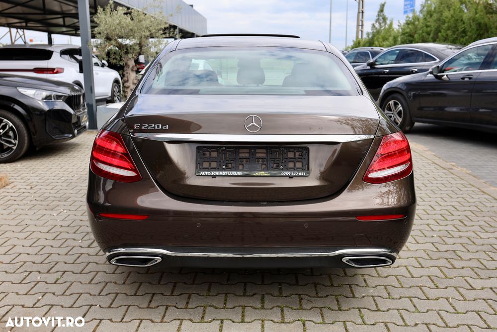 Mercedes-Benz E 220 d Aut. - 4