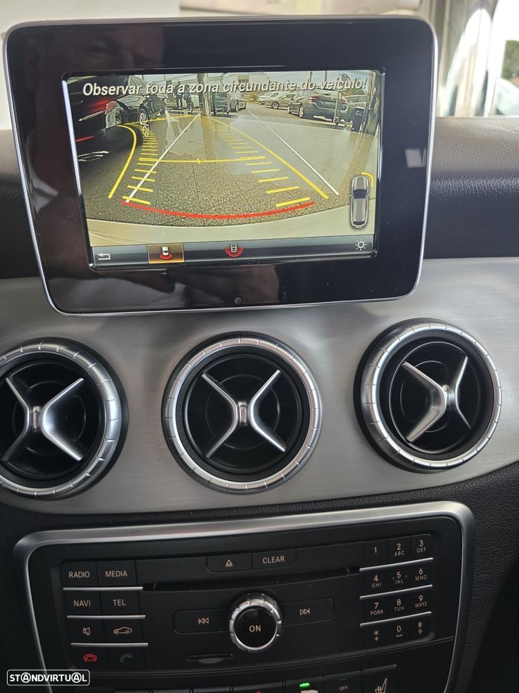 Mercedes-Benz CLA 220 d Shooting Brake AMG Line Aut. — fotografia 10