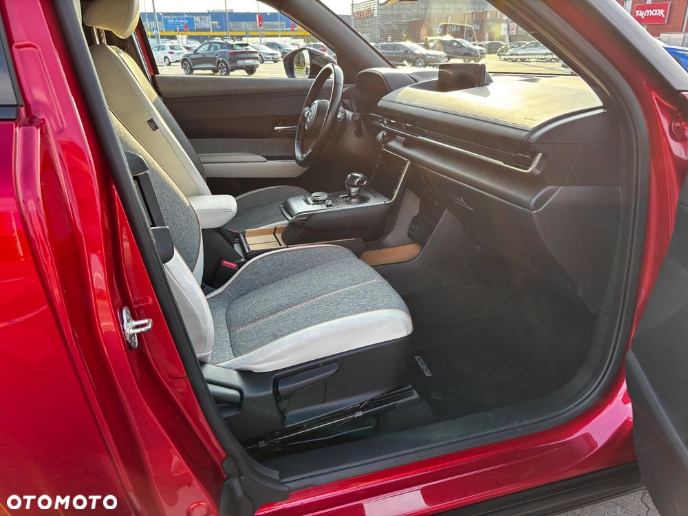 Mazda MX-30 - 8