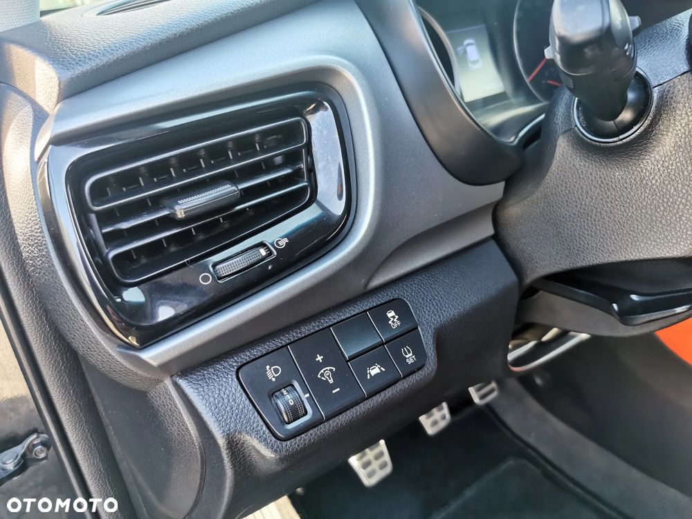 Kia Stonic 1.6 CRDi Vision - 4