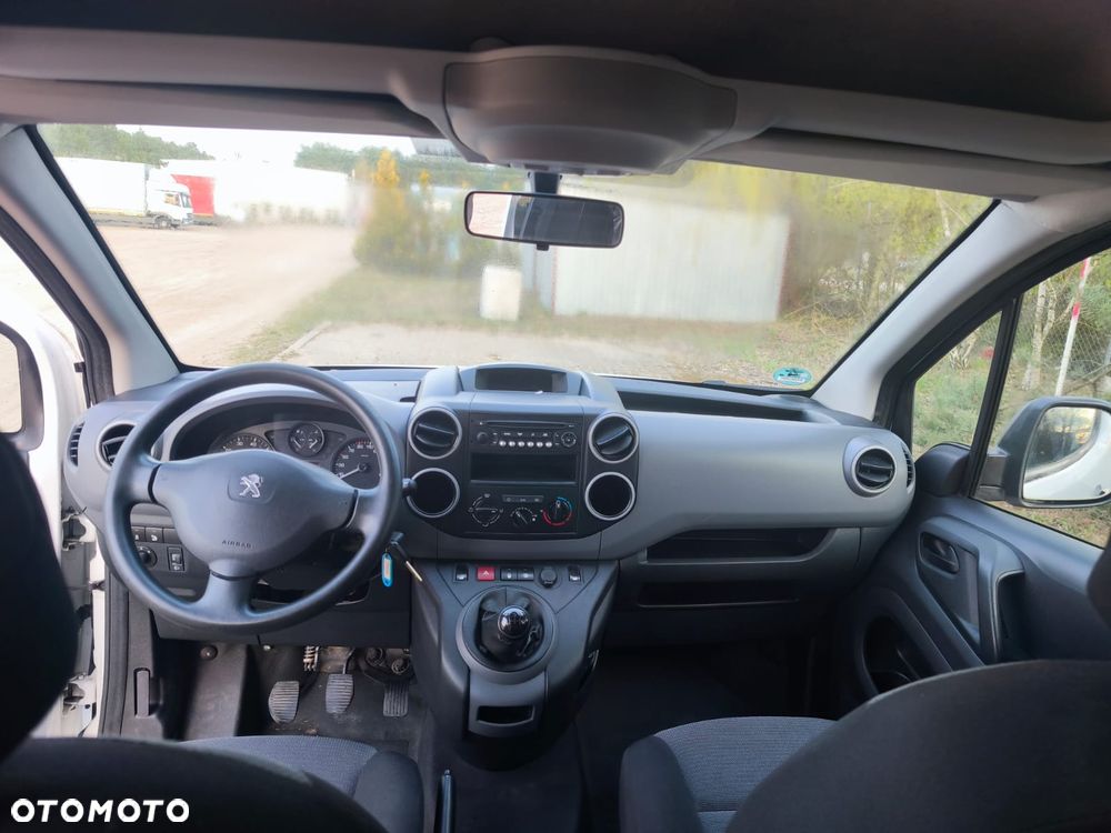 Peugeot Partner - 11