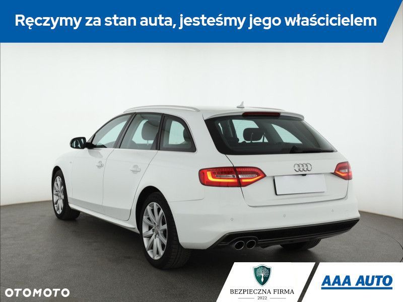 Audi A4 Avant - 6
