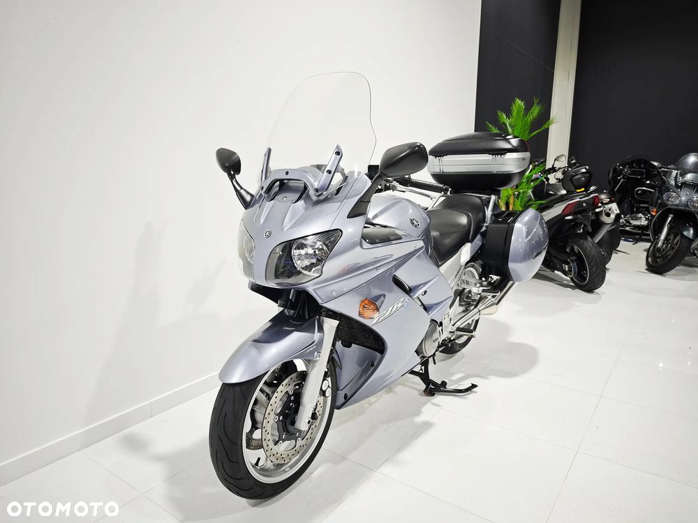 Yamaha FJR - 12