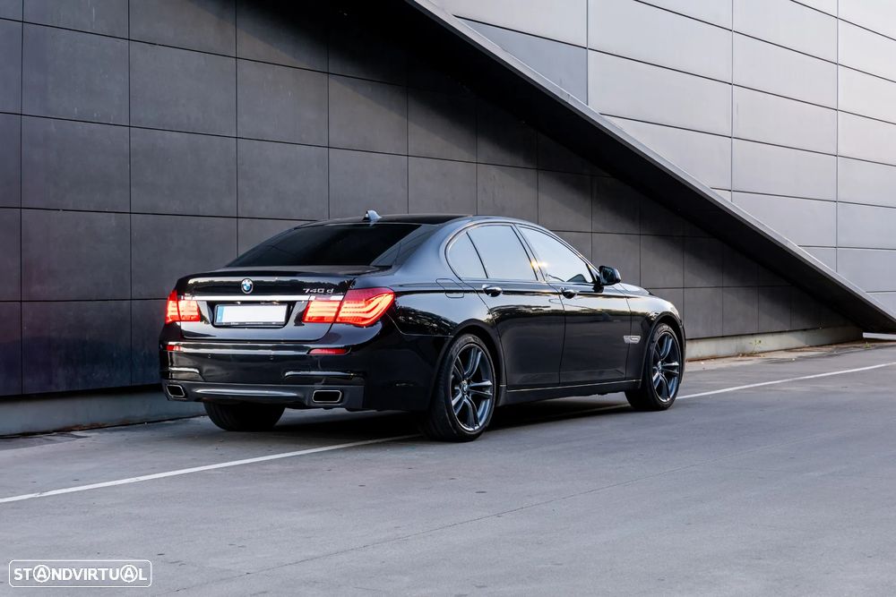 BMW 740 d Pack M - 2