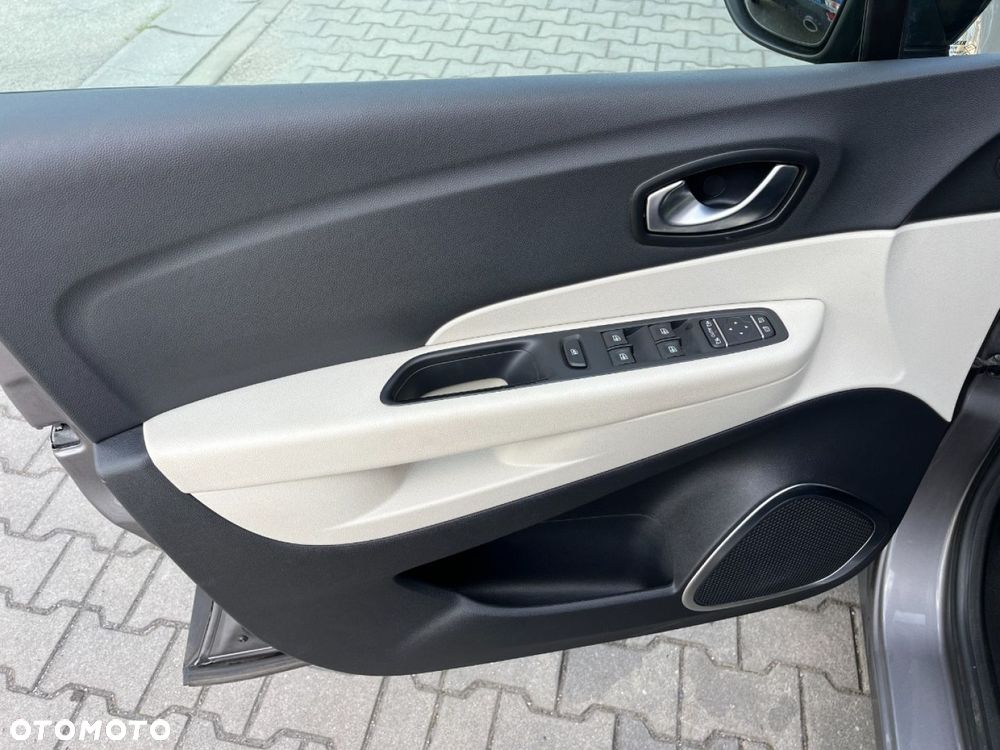 Renault Captur 1.2 Energy TCe Limited EDC - 21