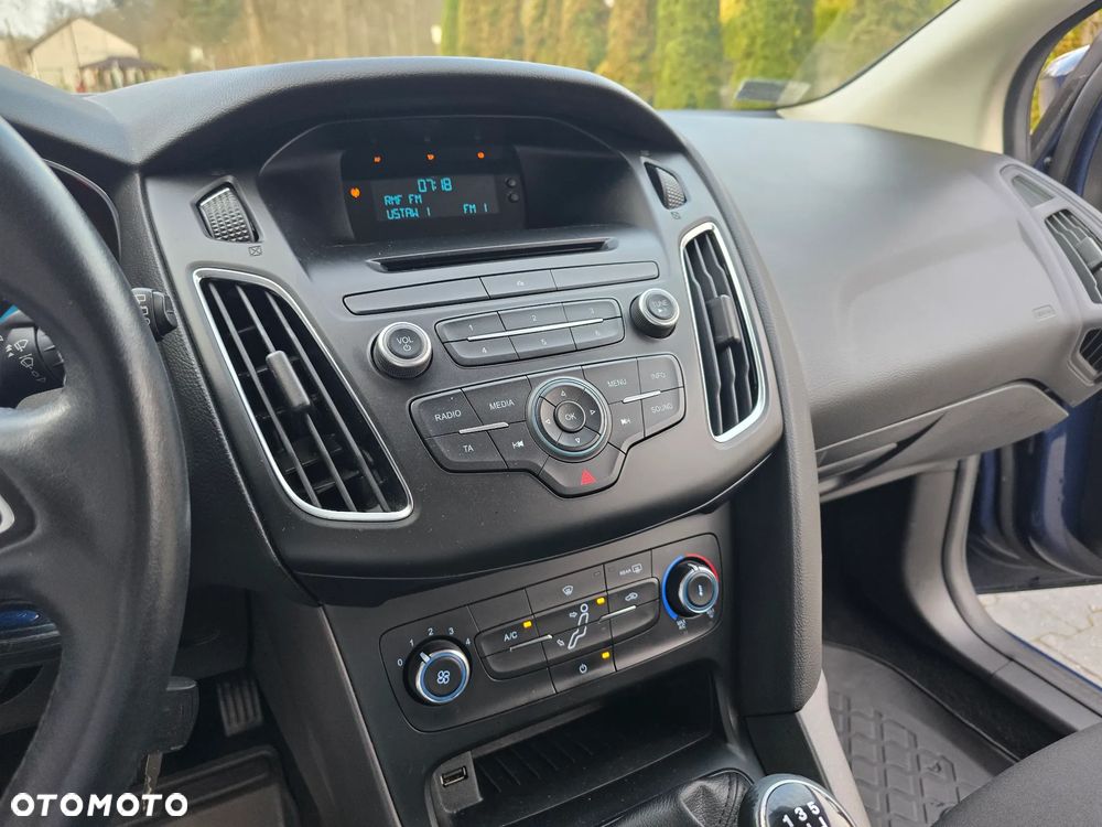 Ford Focus 1.6 Trend Sport - 20