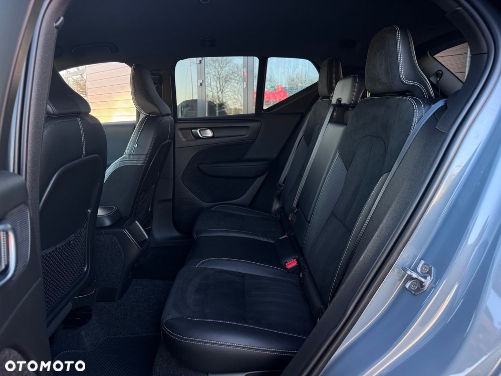 Volvo XC 40 D3 SCR R-Design - 25