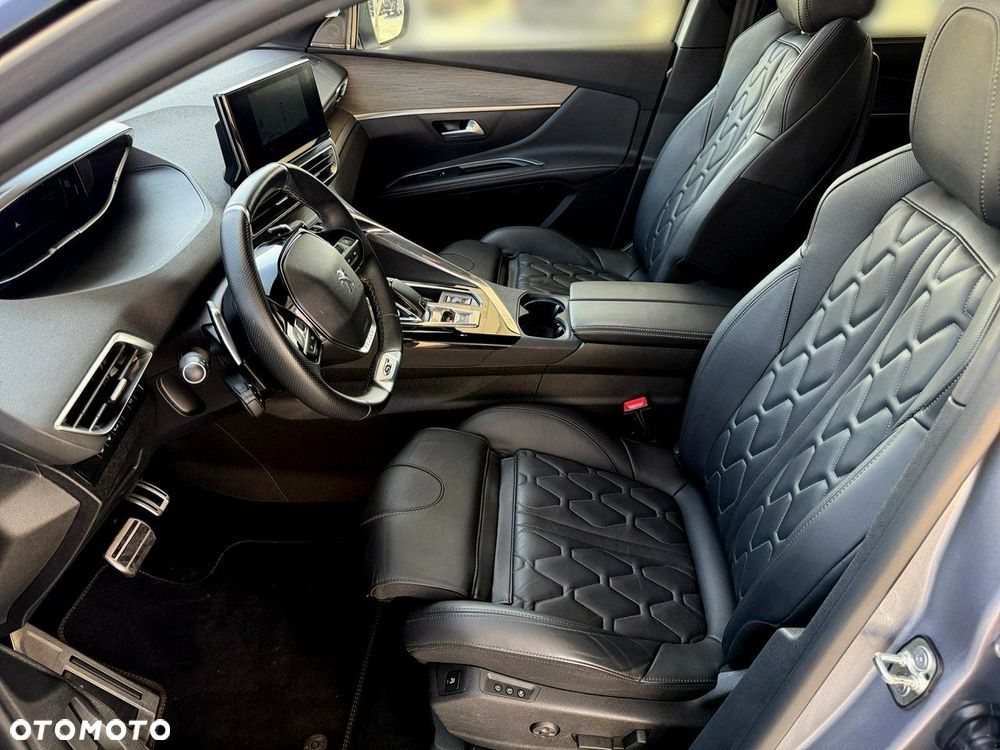 Peugeot 5008 - 17