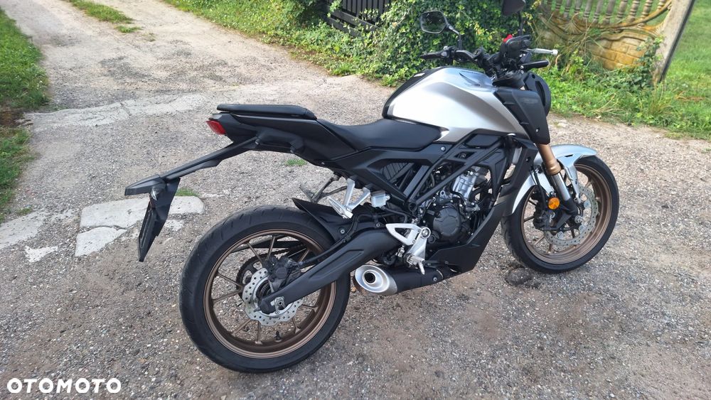 Honda CB - 3