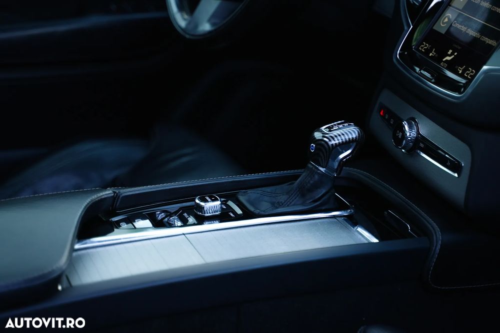 Volvo XC 90 - 29