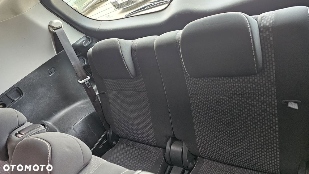 Toyota Verso - 20