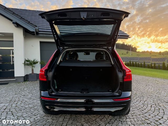 Volvo XC 60 B4 D Geartronic Momentum Pro - 31