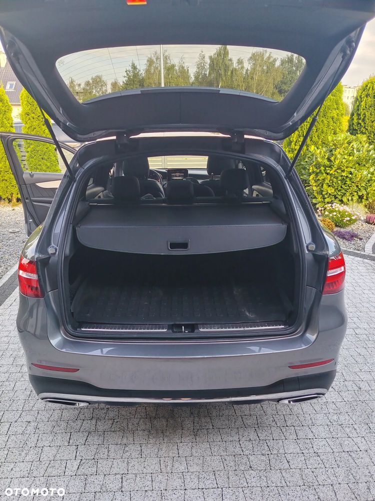 Mercedes-Benz GLC 220 d 4Matic 9G-TRONIC AMG Line - 11