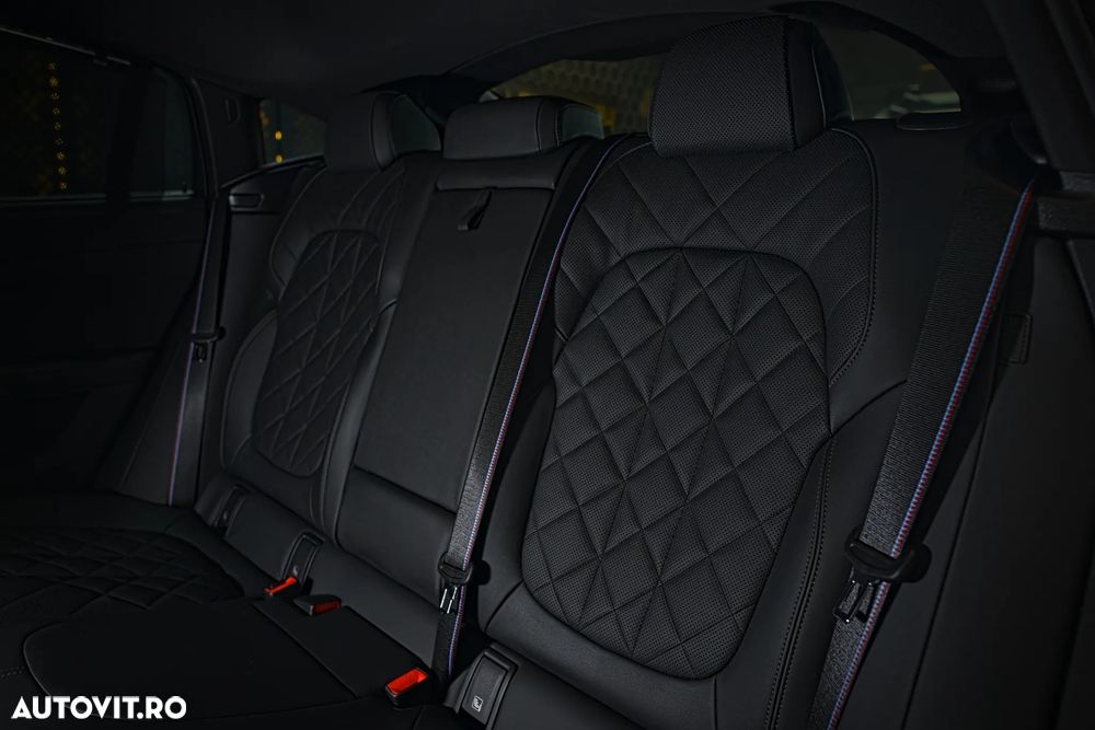 BMW X6 xDrive40i AT MHEV - 16