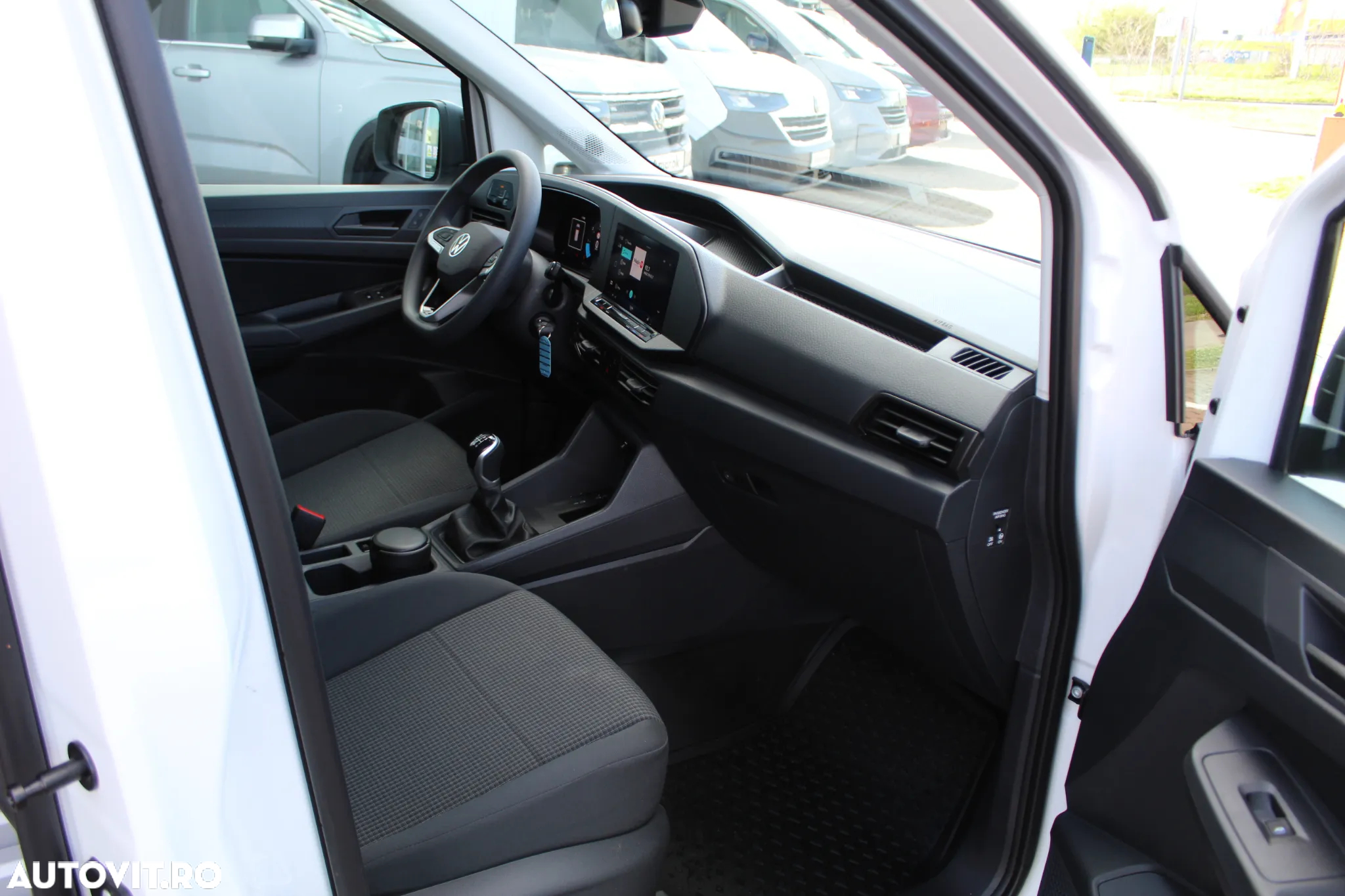 Volkswagen Caddy Maxi Cargo 2.0 TDI 75 102 CP - 25