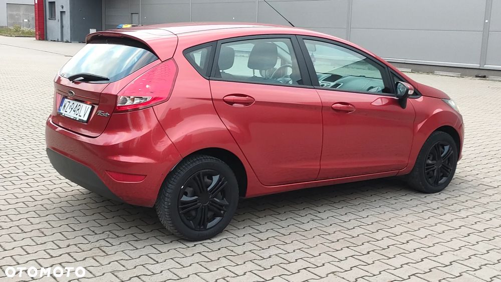 Ford Fiesta - 2