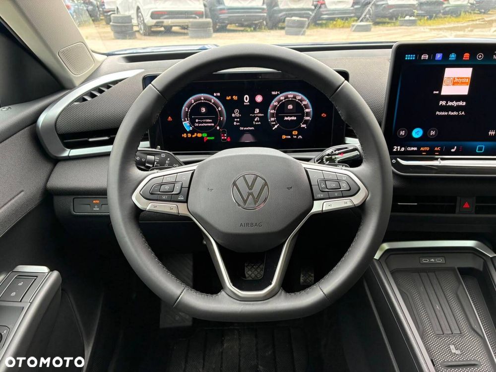 Volkswagen T-Roc - 14