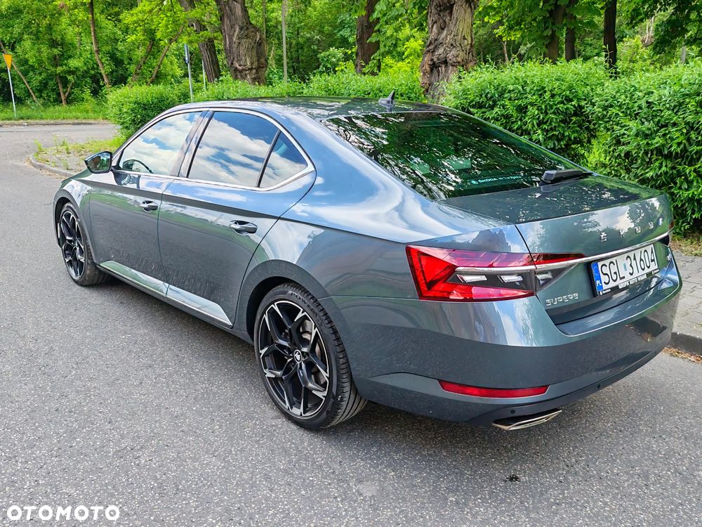 Skoda Superb 2.0 TSI 4x4 L&K DSG - 9