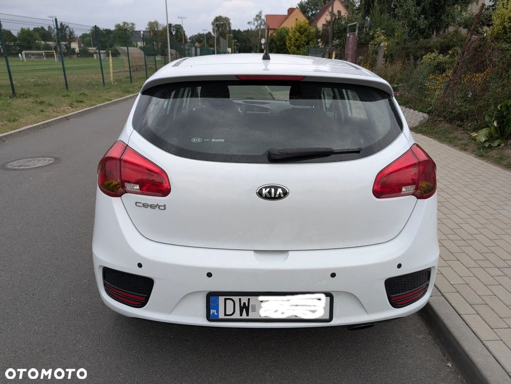 Kia Ceed 1.6 GDI M - 17