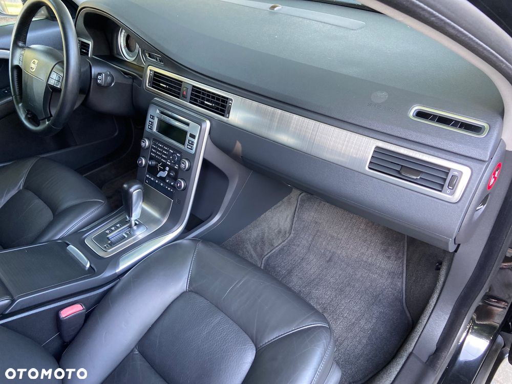 Volvo V70 - 8