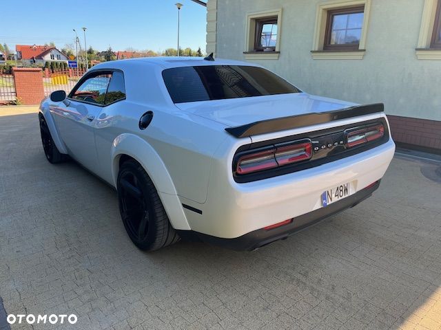 Dodge Challenger 5.7 R/T - 5