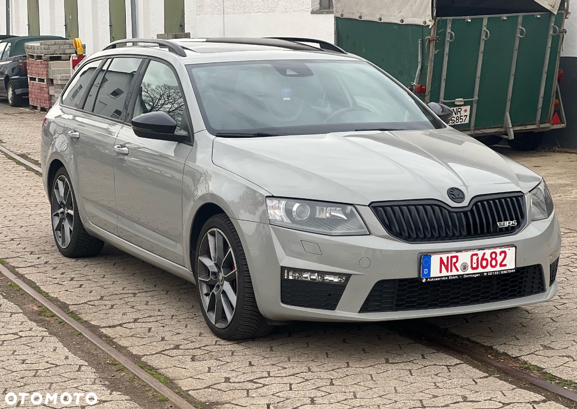 Skoda Octavia 2.0 TDI (Green tec) DSG RS - 40