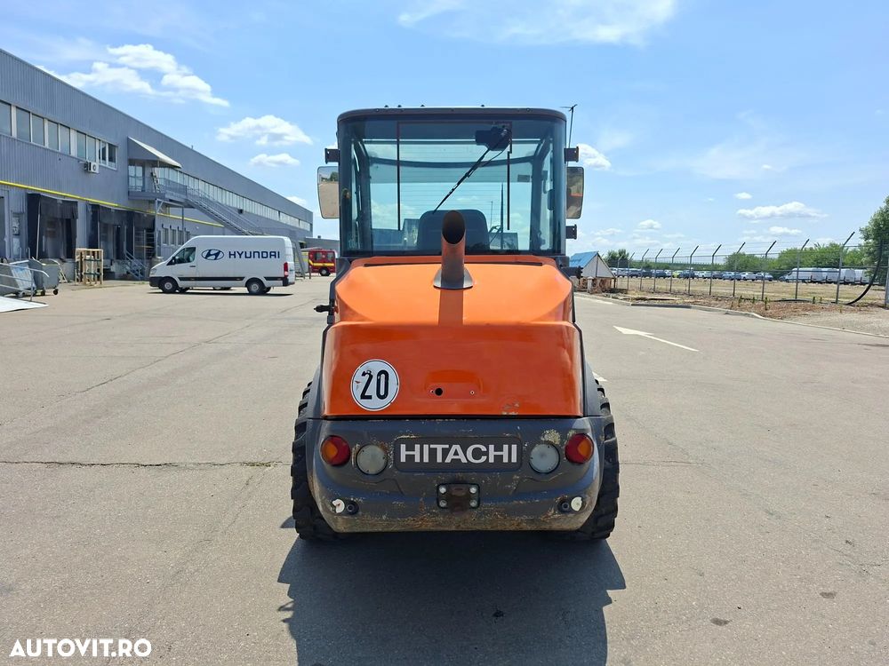 Hitachi ZW95-6C  4x4 - 10