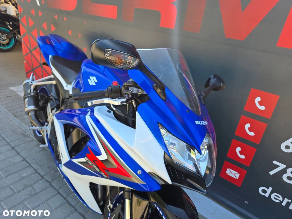 Suzuki GSX-R - 17
