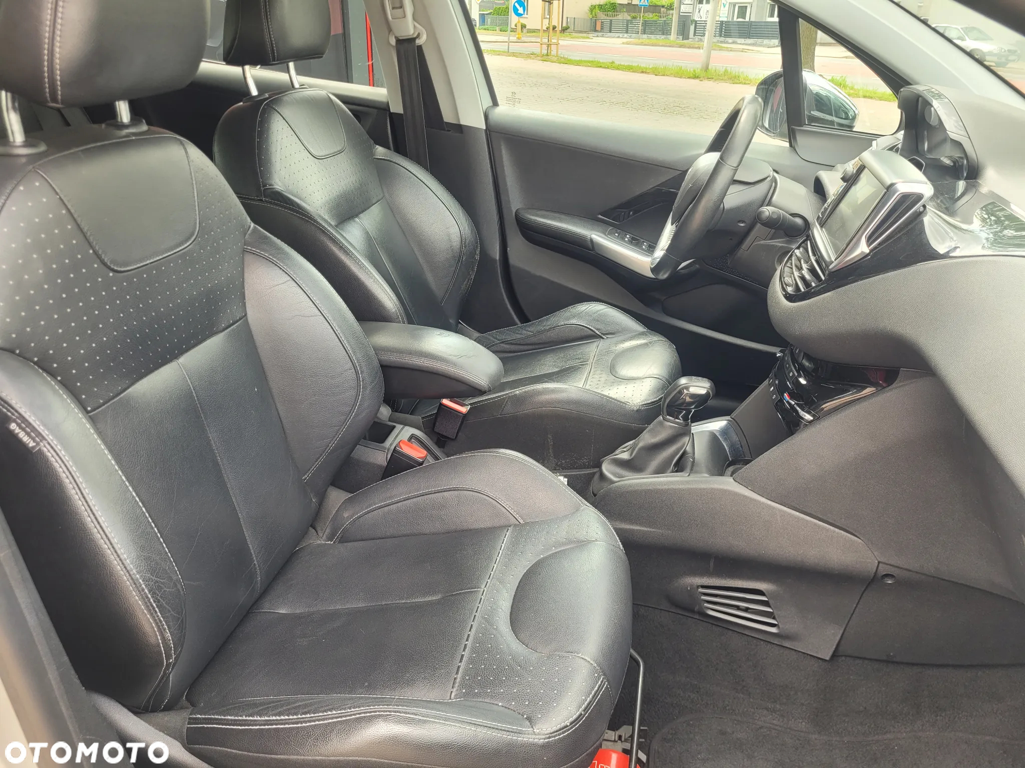 Peugeot 208 1.4 HDi Business Line - 18