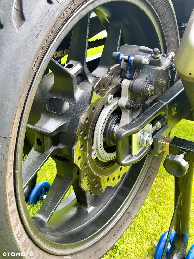 Honda CB - 16