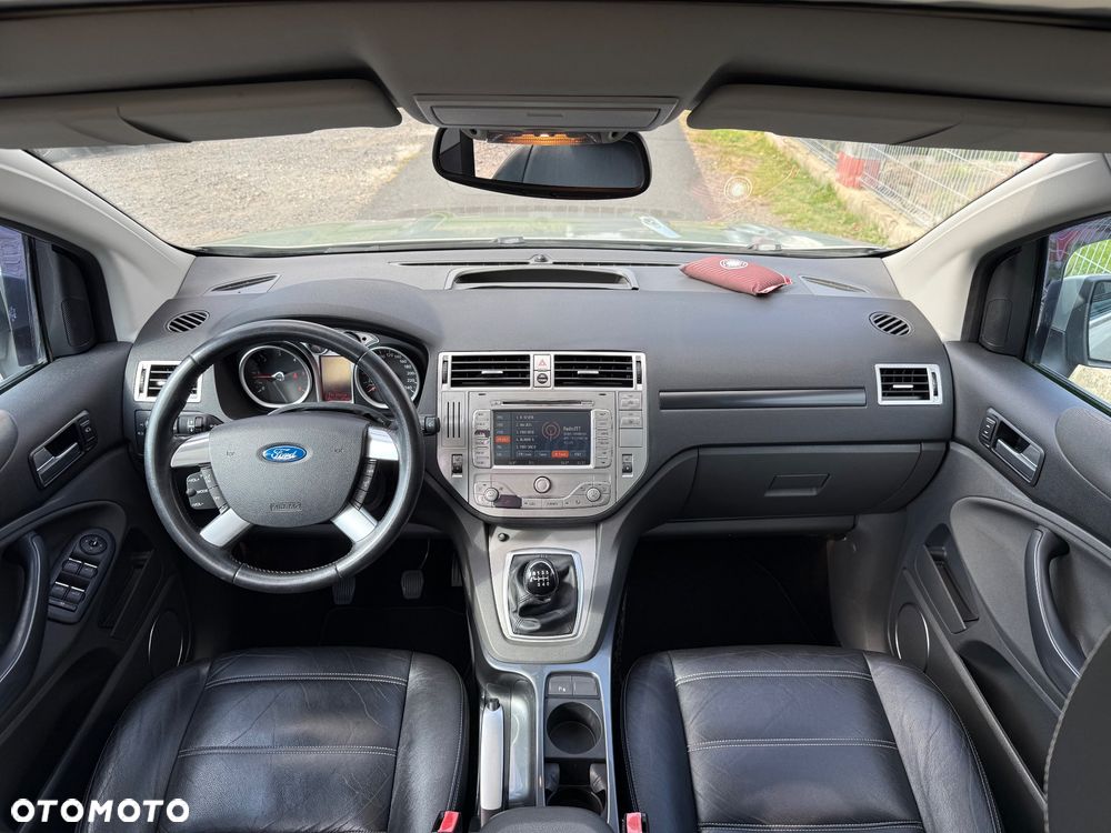 Ford Kuga 2.0 TDCi 4x4 Titanium - 14