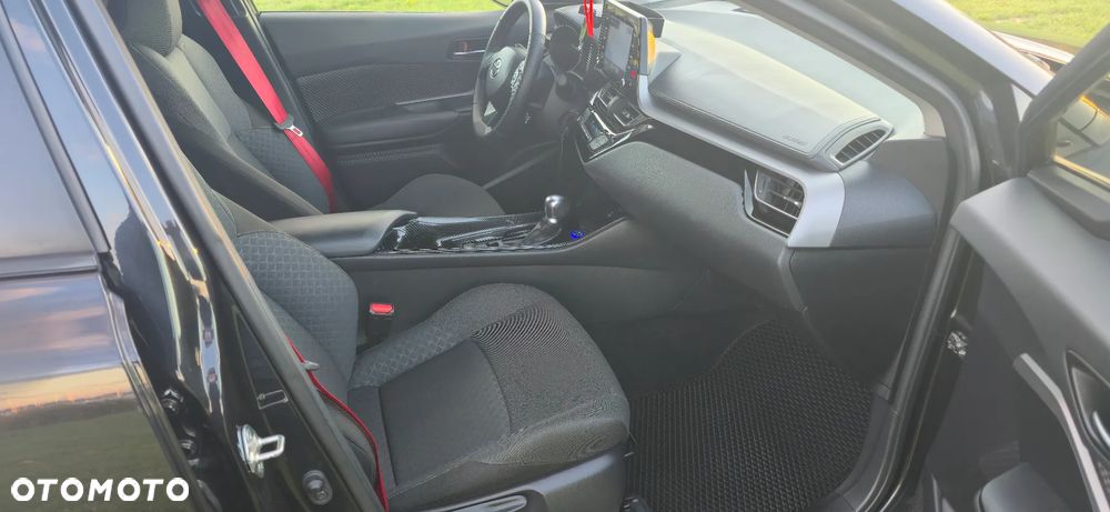 Toyota C-HR - 21