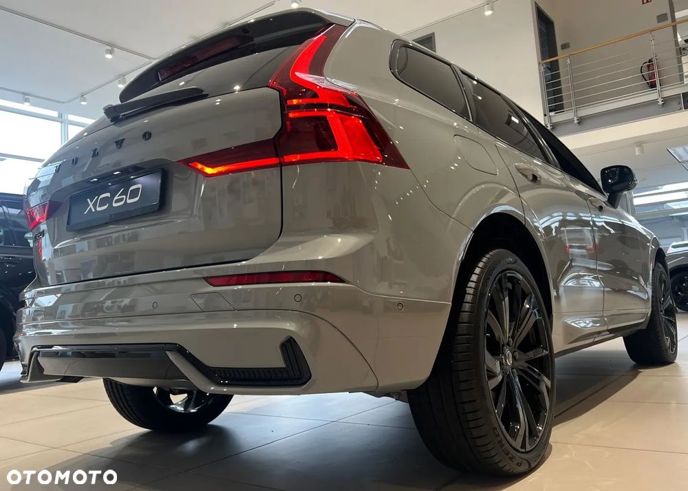 Volvo XC 60 T8 Plug-In Hybrid AWD Ultimate Black Edition - 13