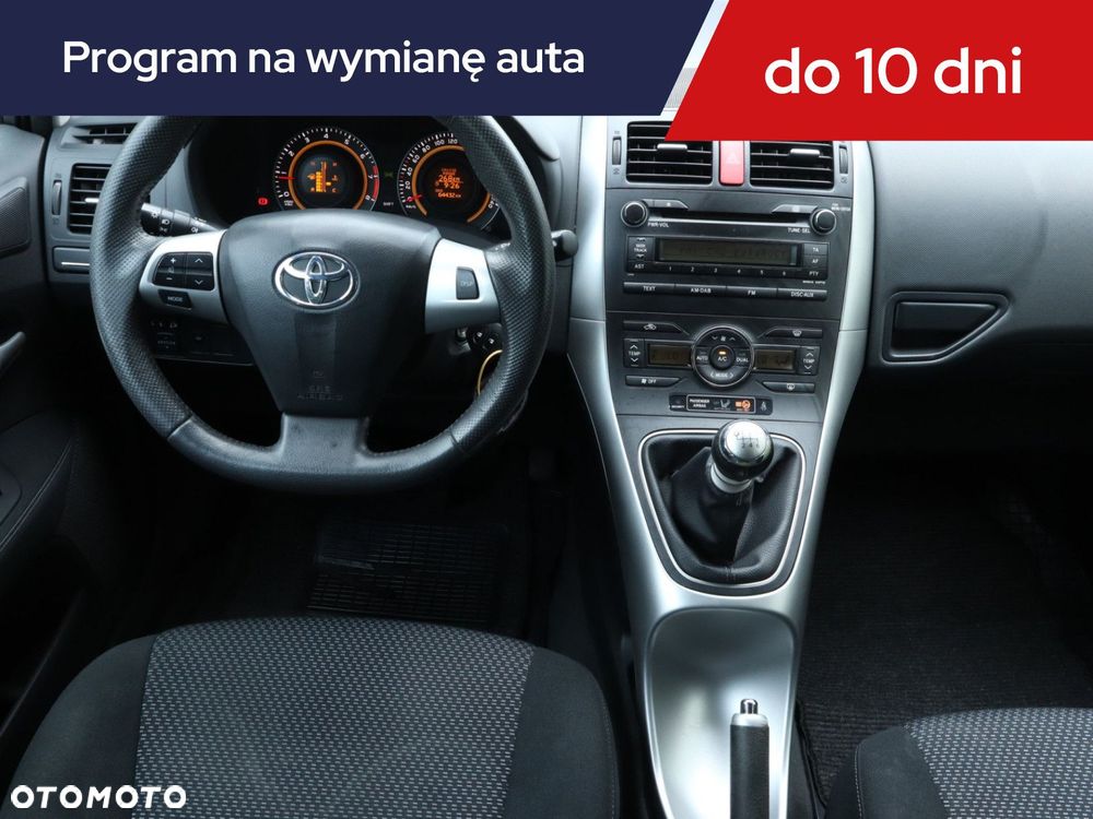 Toyota Auris - 9