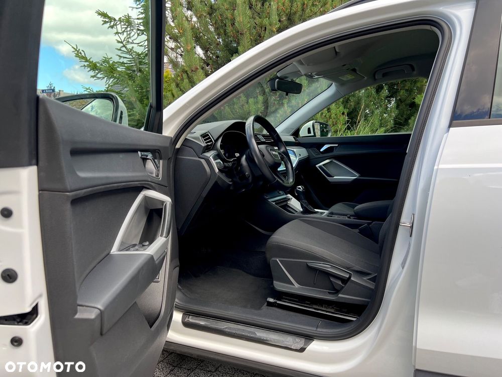 Audi Q3 35 TFSI S tronic - 8