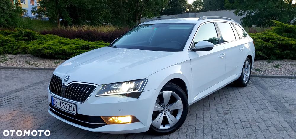 Skoda Superb 2.0 TDI Premium Edition - 3