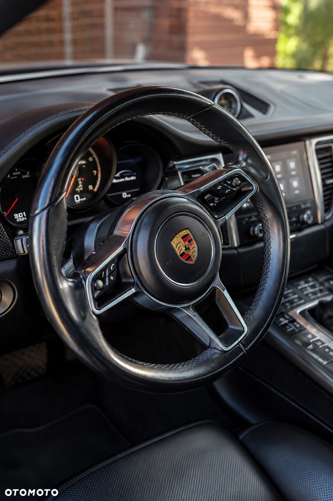 Porsche Macan - 5