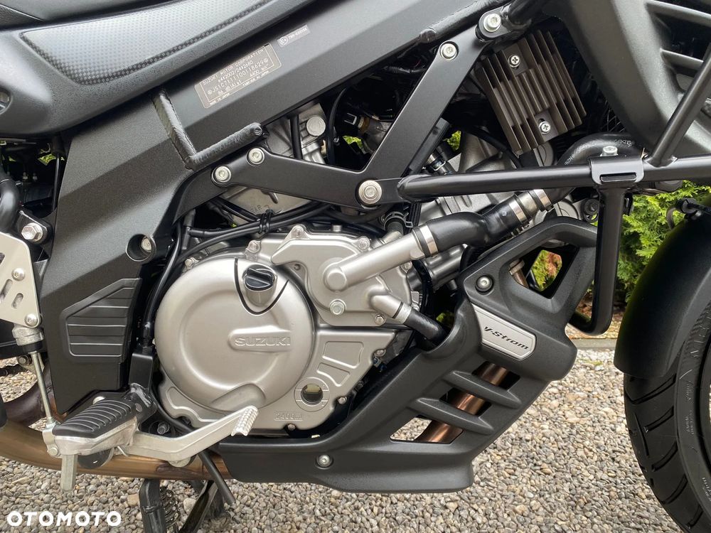 Suzuki V-STROM - 8