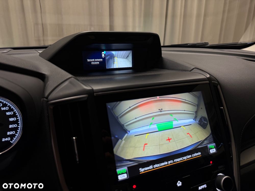 Subaru Forester 2.0i-L Exclusive Navi (EyeSight) Lineartronic - 12