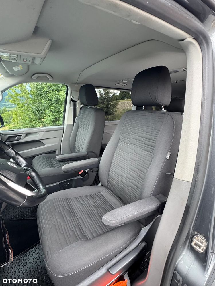 Volkswagen Caravelle - 10