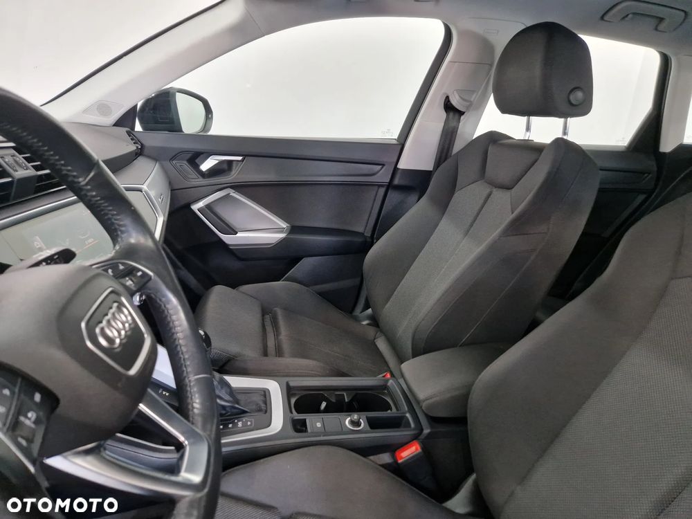 Audi Q3 40 TDI Quattro S tronic advanced - 32
