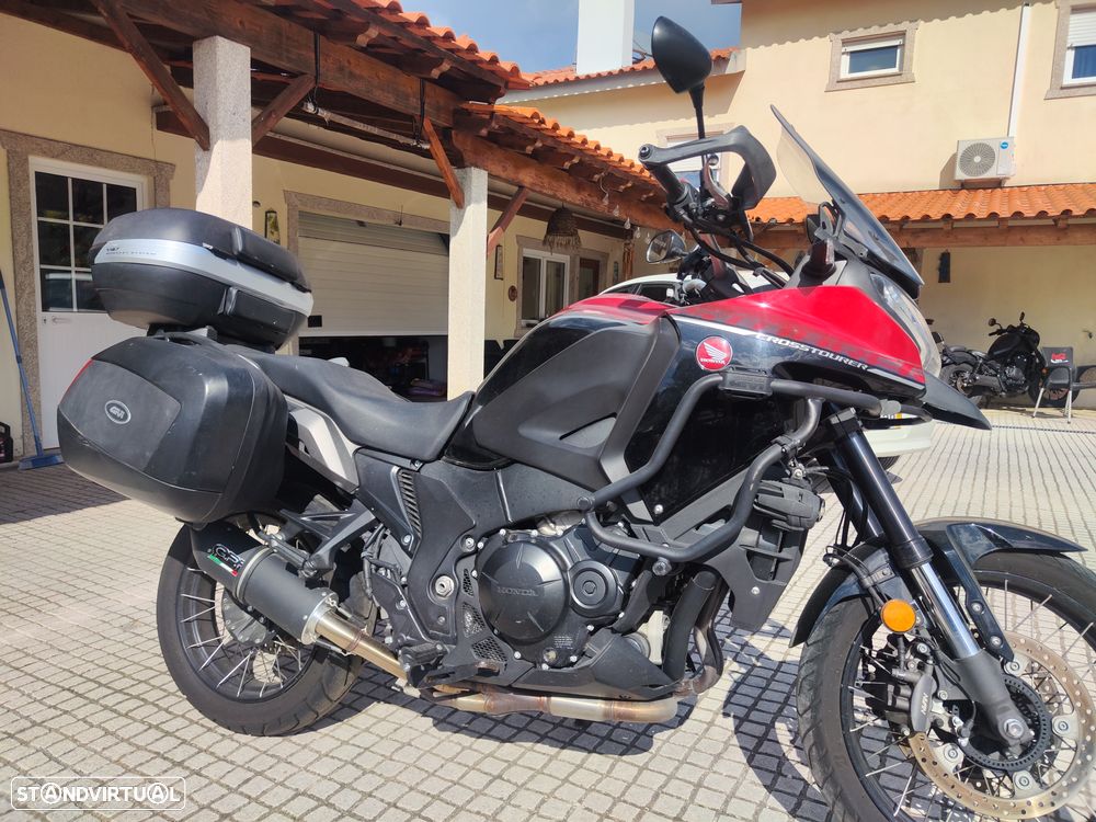 Honda VFR Crosstour - 2